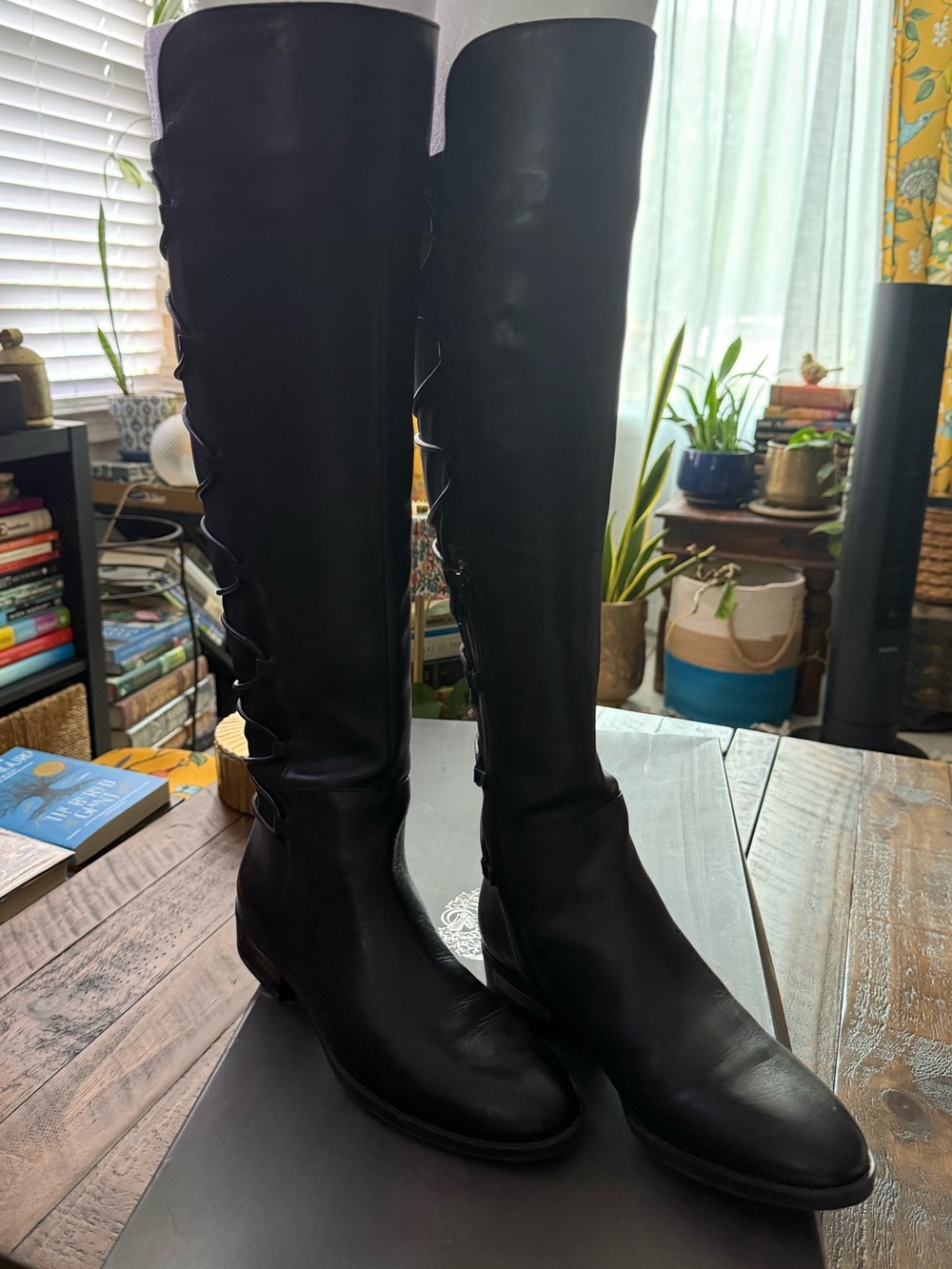 Sz 7.5 Vince Camuto Parle Black Leather Knee-High Leather Riding Boots